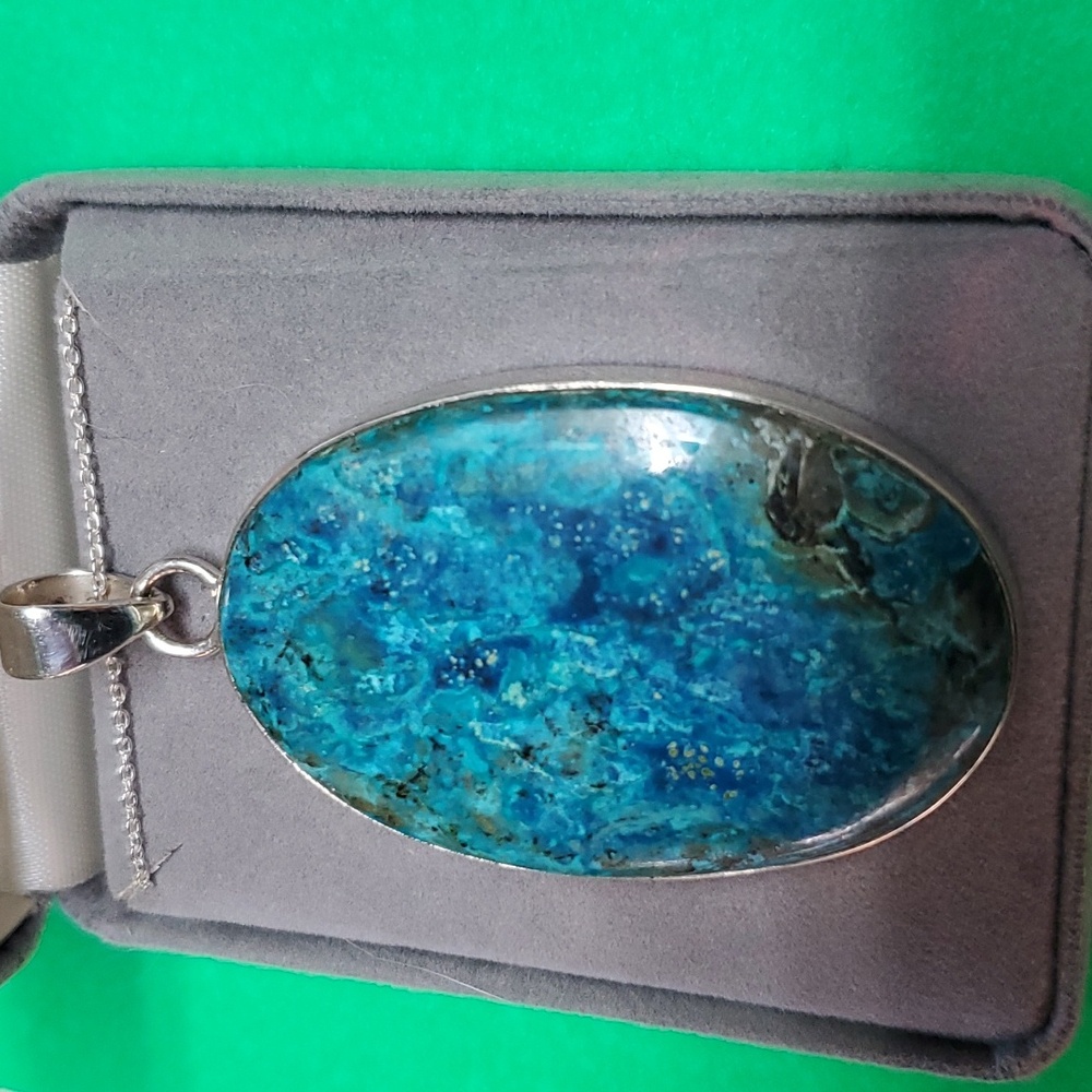 Necklace - Picture 3 of 4